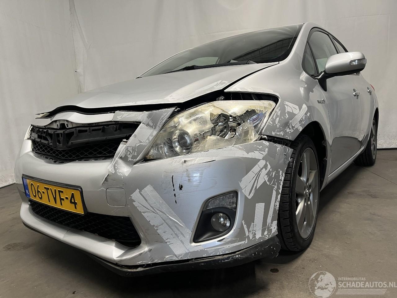 Toyota Auris Auris (E15) Hatchback 1.8 16V HSD Full Hybrid (2ZRFXE) [100kW]  (09-20=
10/09-2012)