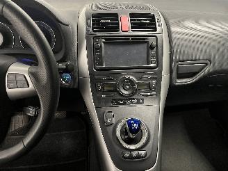 Toyota Auris Auris (E15) Hatchback 1.8 16V HSD Full Hybrid (2ZRFXE) [100kW]  (09-20=
10/09-2012) picture 18