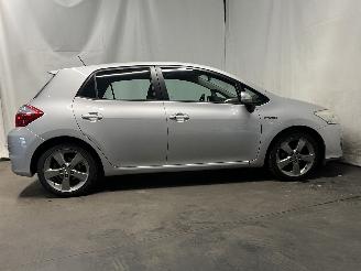 Toyota Auris Auris (E15) Hatchback 1.8 16V HSD Full Hybrid (2ZRFXE) [100kW]  (09-20=
10/09-2012) picture 10