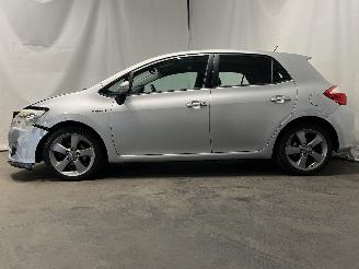 Toyota Auris Auris (E15) Hatchback 1.8 16V HSD Full Hybrid (2ZRFXE) [100kW]  (09-20=
10/09-2012) picture 4