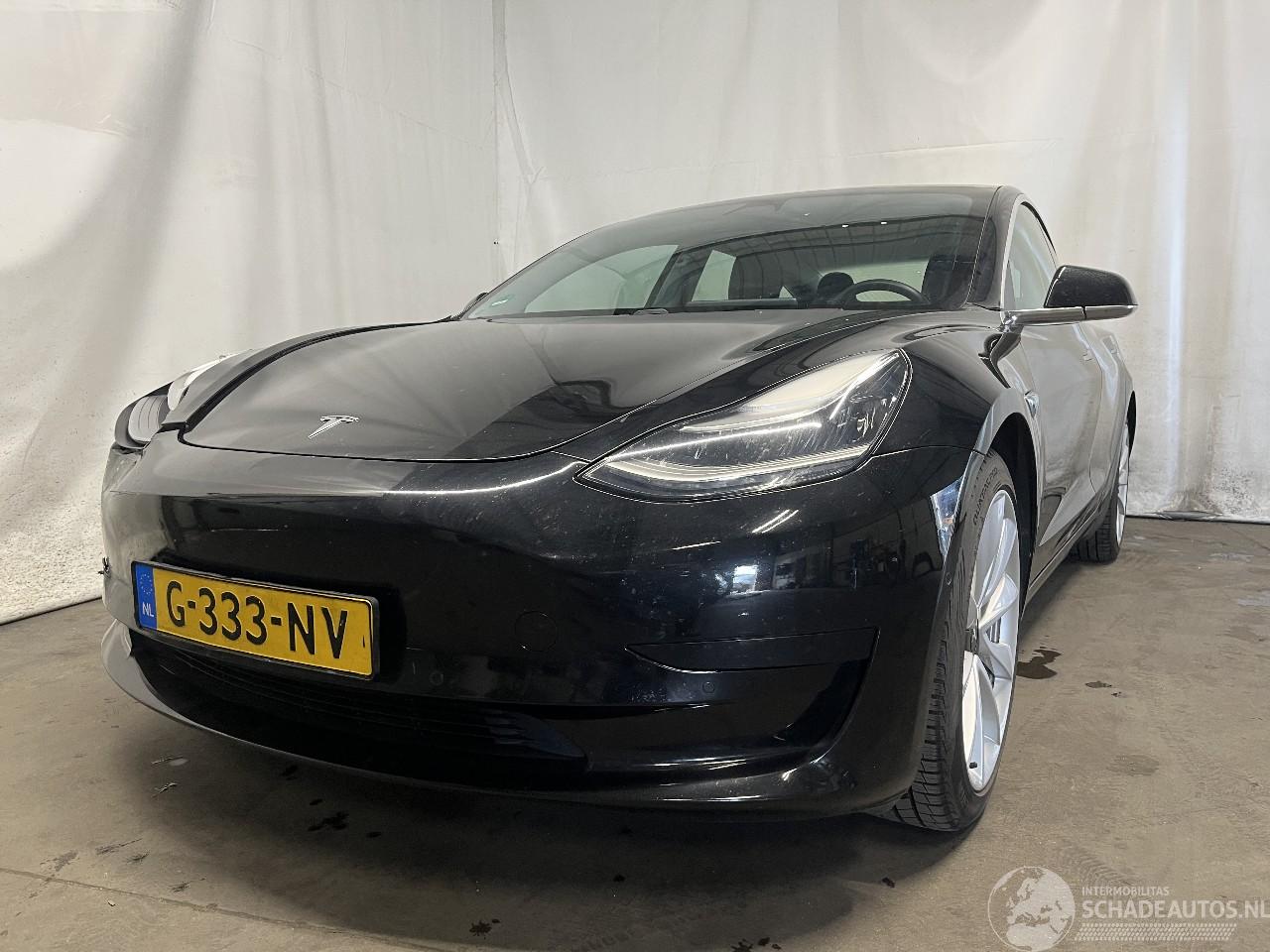 Tesla Model 3 Model 3 Sedan Long Range 72kWh (3D6) [192kW]  (01-2017/...)