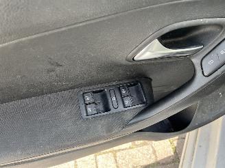Volkswagen Polo Polo V (6R) Hatchback 1.2 TDI 12V BlueMotion (CFWA(Euro 5)) [55kW]  (1=
0-2009/05-2014) picture 12