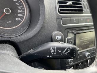 Volkswagen Polo Polo V (6R) Hatchback 1.2 TDI 12V BlueMotion (CFWA(Euro 5)) [55kW]  (1=
0-2009/05-2014) picture 14