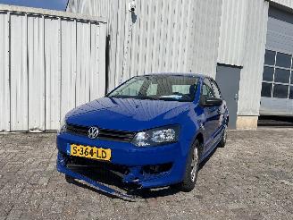 Vaurioauto  passenger cars Volkswagen Polo Polo V (6R) Hatchback 1.2 12V BlueMotion Technology (CGPA(Euro 5)) [51=
kW]  (06-2009/05-2014) 2012/10