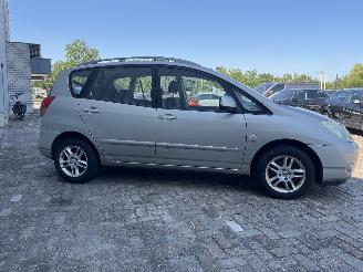Toyota Corolla Corolla Verso (E12) MPV 1.8 16V VVT-i (1ZZFE) [99kW]  (12-2001/05-2004=
) picture 7