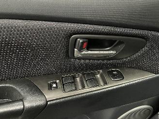Mazda 3 3 Sport (BK) Hatchback 1.6i 16V (Z627) [77kW]  (10-2003/06-2009) picture 19