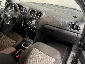 Volkswagen Polo Polo V (6R) Hatchback 1.2 TDI 12V BlueMotion (CFWA(Euro 5)) [55kW]  (1=
0-2009/05-2014) picture 13
