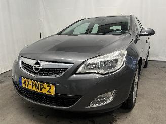 skadebil auto Opel Astra Astra J (PC6/PD6/PE6/PF6) Hatchback 5-drs 1.4 Turbo 16V (A14NEL(Euro 5=
)) [88kW]  (10-2010/10-2015) 2011/2