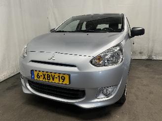 Schadeauto Mitsubishi Space-star Space Star (A0) Hatchback 1.0 12V (3A90(Euro 5)) [52kW]  (05-2012/...)= 2014/7