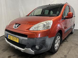 Vaurioauto  passenger cars Peugeot Partner Partner Tepee (7A/B/C/D/E/F/G/J/P/S) MPV 1.6 VTI 120 16V (EP6C(5FS)) [=
88kW]  (09-2009/04-2016) 2010/5