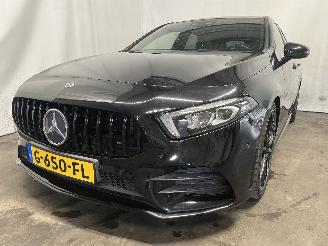 Schadeauto Mercedes A-klasse A (177.0) Hatchback 1.3 A-180 Turbo 16V (M282.914) [100kW]  (06-2018/1=
2-2026) 2019/4