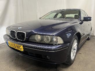 škoda osobní automobily BMW 5-serie 5 serie (E39) Sedan 520i 24V (M54-B22(226S1)) [125kW]  (09-2000/06-200=
3) 2003/4