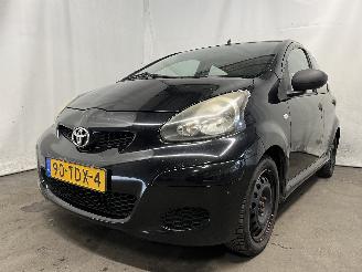 Vaurioauto  passenger cars Toyota Aygo Aygo (B10) Hatchback 1.0 12V VVT-i (1KR-FE) [50kW]  (07-2005/05-2014) 2012/1