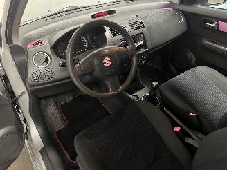 Suzuki Swift Swift (ZA/ZC/ZD1/2/3/9) Hatchback 1.3 VVT 16V (M13A VVT) [68kW]  (02-2=
005/06-2012) picture 15