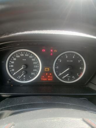 BMW 5-serie 5 serie (E60) Sedan 525i 24V (M54-B25(256S5)) [141kW]  (09-2003/02-200=
5) picture 2