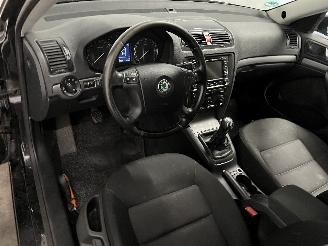 Skoda Octavia Octavia (1Z3) Liftback 1.9 TDI (BLS) [77kW]  (06-2004/12-2010) picture 12