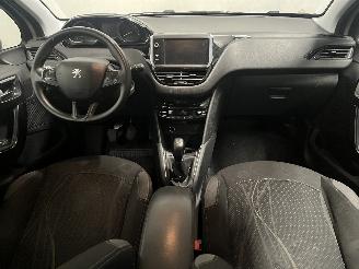 Peugeot 208 208 I (CA/CC/CK/CL) Hatchback 1.2 Vti 12V PureTech 82 (EB2F(HMZ)) [60k=
W]  (03-2012/12-2019) picture 11