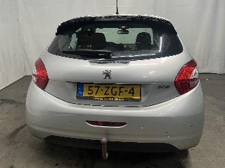 Peugeot 208 208 I (CA/CC/CK/CL) Hatchback 1.2 Vti 12V PureTech 82 (EB2F(HMZ)) [60k=
W]  (03-2012/12-2019) picture 23