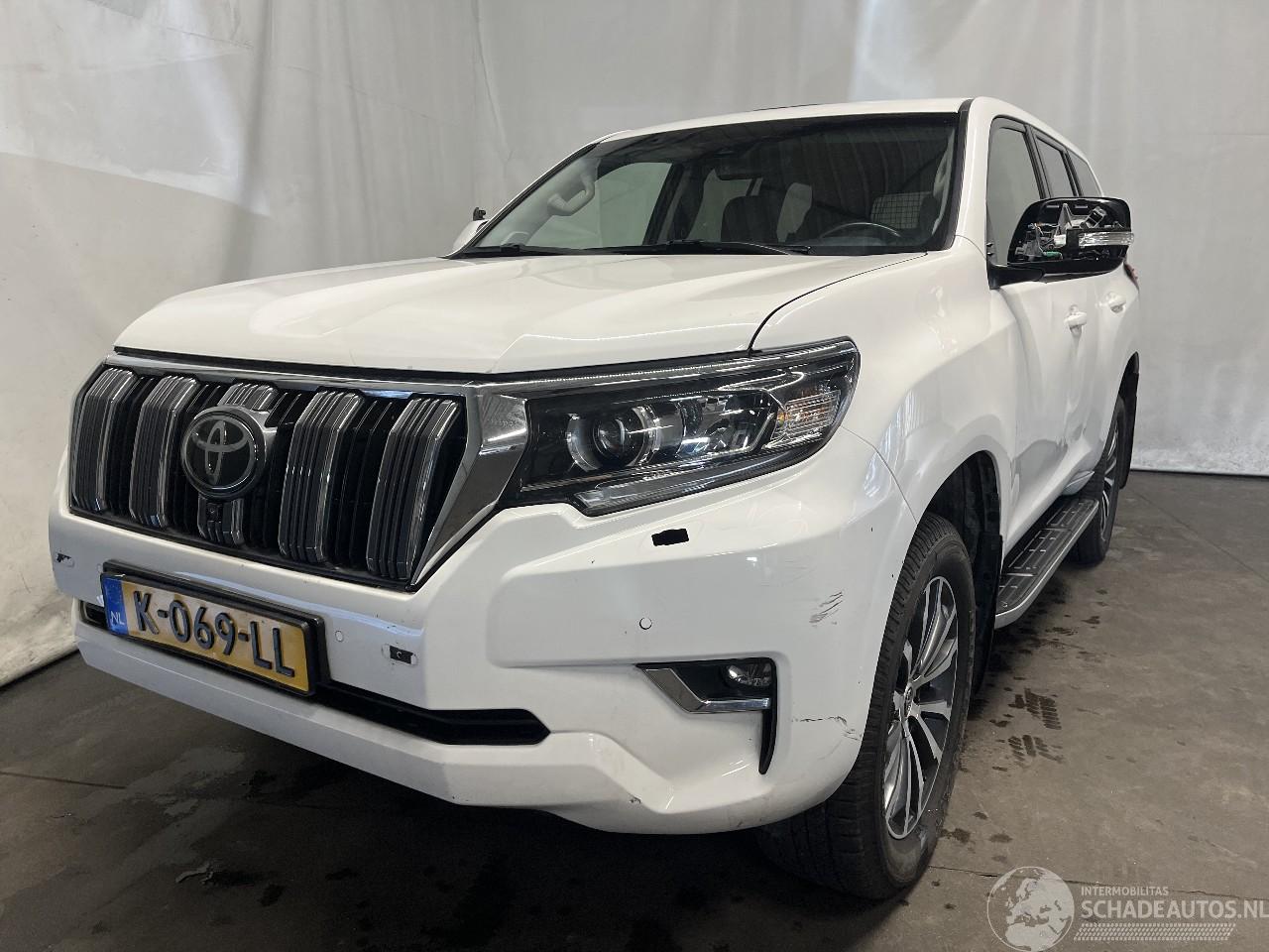 Toyota Landcruiser Land Cruiser (J15) Hardtop Terreinwagen 2.8 D-4D 16V (1GD-FTV) [150kW]=
  (07-2020/...)