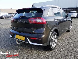 krockskadad bil auto Kia Niro 1.6 GDi Hybrid Style Edition 2017/7