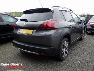 krockskadad bil auto Peugeot 2008 1.2 PureTech Allure 131pk 2017/11