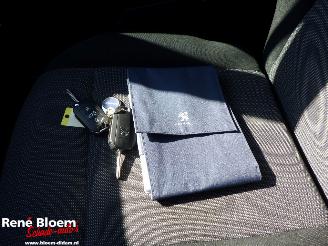 Peugeot Partner 1.5 Blue HDI Premium 75pk picture 19