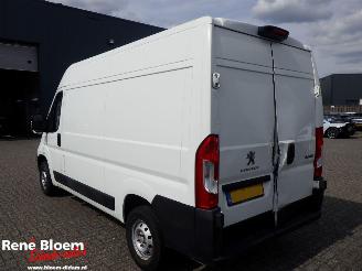 Peugeot Boxer 2.0 Blue HDI L2H2 Premium Pack picture 2