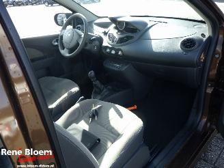 Renault Twingo 1.2 16V Authentique picture 8