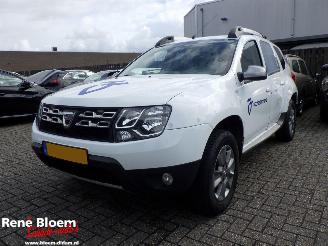 Damaged car Dacia Duster 1.2 TCE 4x4 Laureate 125pk 2018/2