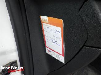 Peugeot 2008 1.2 PureTech Navi GT-Line picture 16