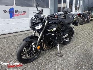 Triumph Street Triple 765 RS picture 3