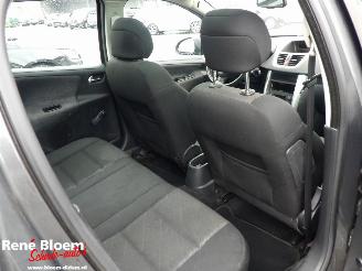 Peugeot 207 1.6 VTI XS Premiere 120pk picture 10