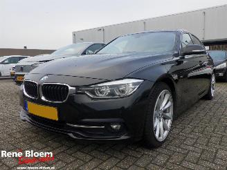 Schadeauto BMW 3-serie 320d Executive 163pk 2018/8