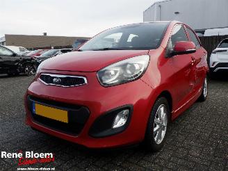 Auto incidentate Kia Picanto 1.0 CVVT Plus Pack Airco 5drs 2013/2