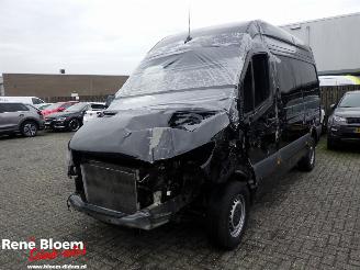 Schade bestelwagen Mercedes Sprinter 319 1.9 CDI L2H2 Automaat 2024/10