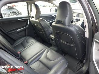 Volvo V-60 2.4 D6 Twin Engtine R-Design Aut picture 11