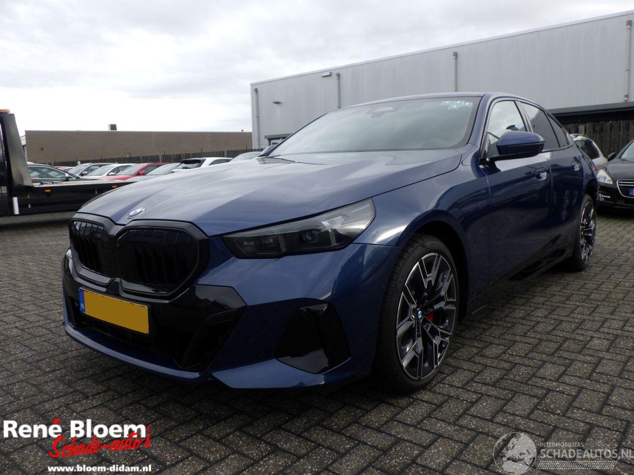 BMW 5-serie 520i M-pakket Full Option 190pk