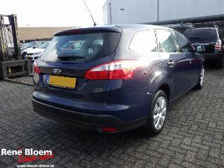 skadebil auto Ford Focus 1.6 TI-VC Trend Airco 5drs 2012/2
