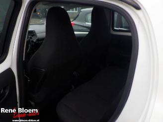 Peugeot 108 1.0 e-VTi Style picture 14