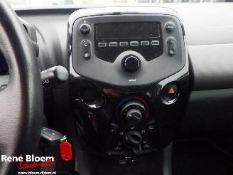 Peugeot 108 1.0 e-VTi Style picture 17