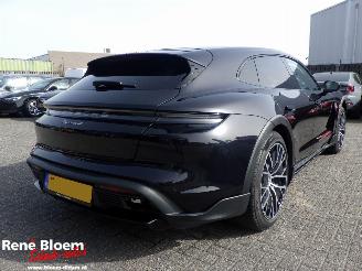 Auto incidentate Porsche Taycan Cross Turismo 4 381pk 93kWh 2022/2