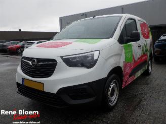 krockskadad bil bedrijf Opel Combo 1.5D L1H1 Edition 102pk 2022/3