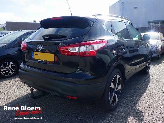 krockskadad bil auto Nissan Qashqai 1.2 n-Connecta Automaat Navi 2017/8