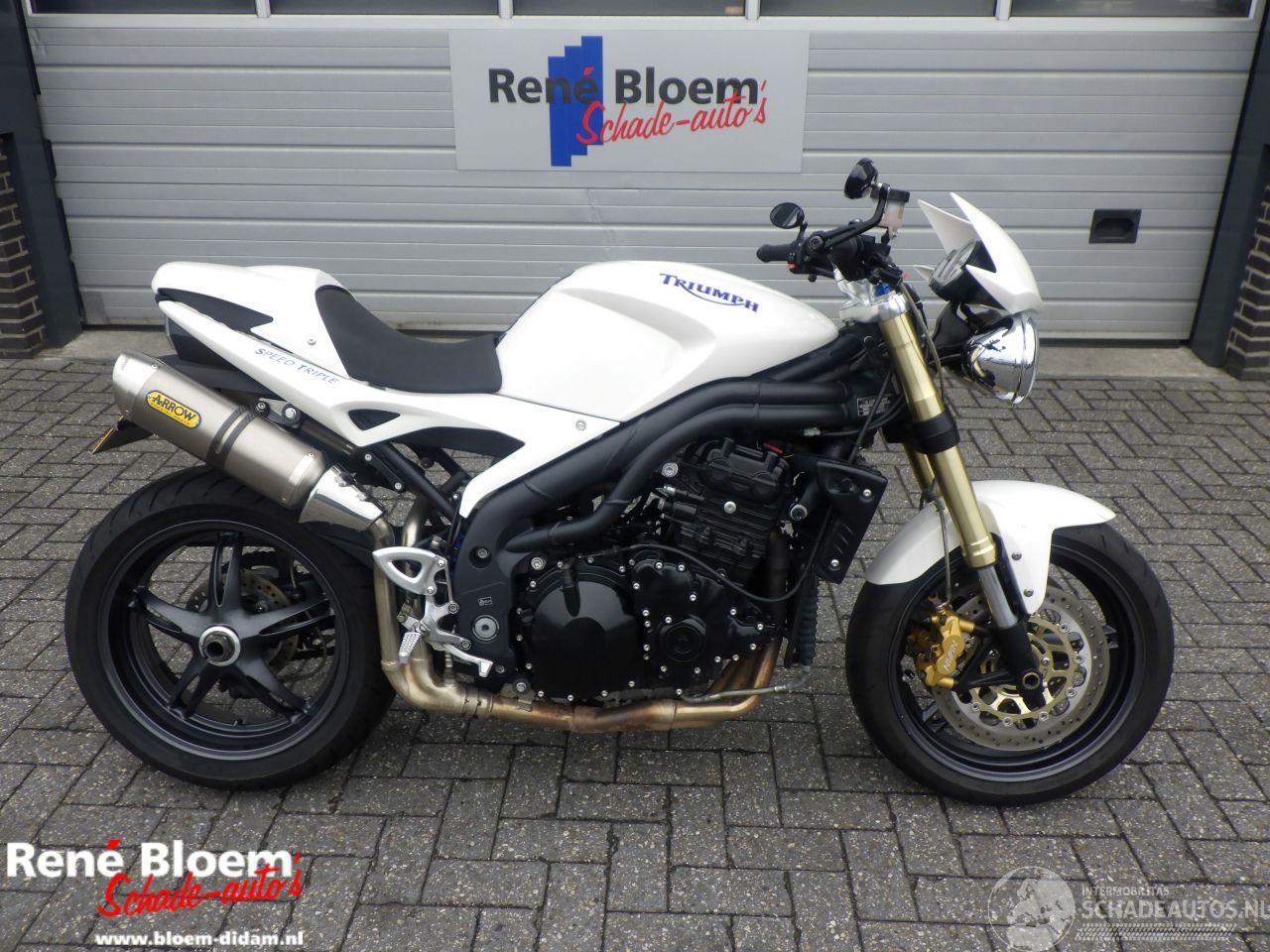 Triumph Speed Triple 