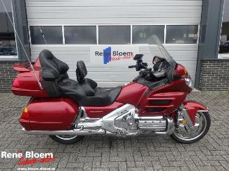krockskadad bil motor Honda GL 1800 Goldwing Dual C-ABS Deluxe 2002/6