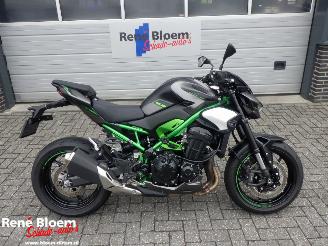 krockskadad bil motor Kawasaki Z 900  2025/5