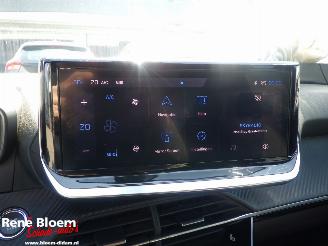 Peugeot e-2008 EV Allure 54kWh picture 17