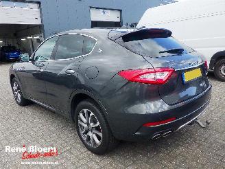Maserati Levante 3.0 V6 D AWD 275pk Aut picture 2