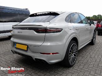 krockskadad bil auto Porsche Cayenne E-HYBRID 3.0 Coupé Full Option 2022/2