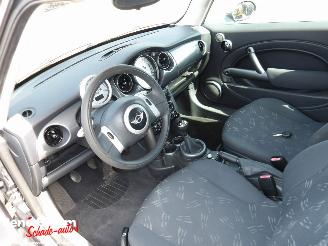 Mini Mini ONE 1.6 3drs 90pk picture 10